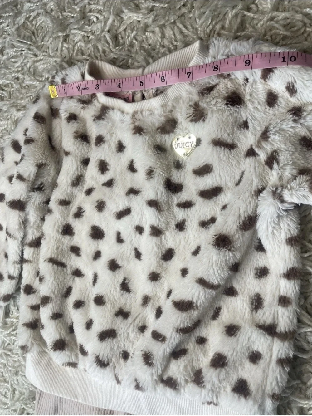 uicy Couture Baby Toddler 2 Piece Set 24M Faux Fur Cheetah Animal Print Beige